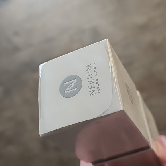Nerium Day Cream - Picture 2 of 3